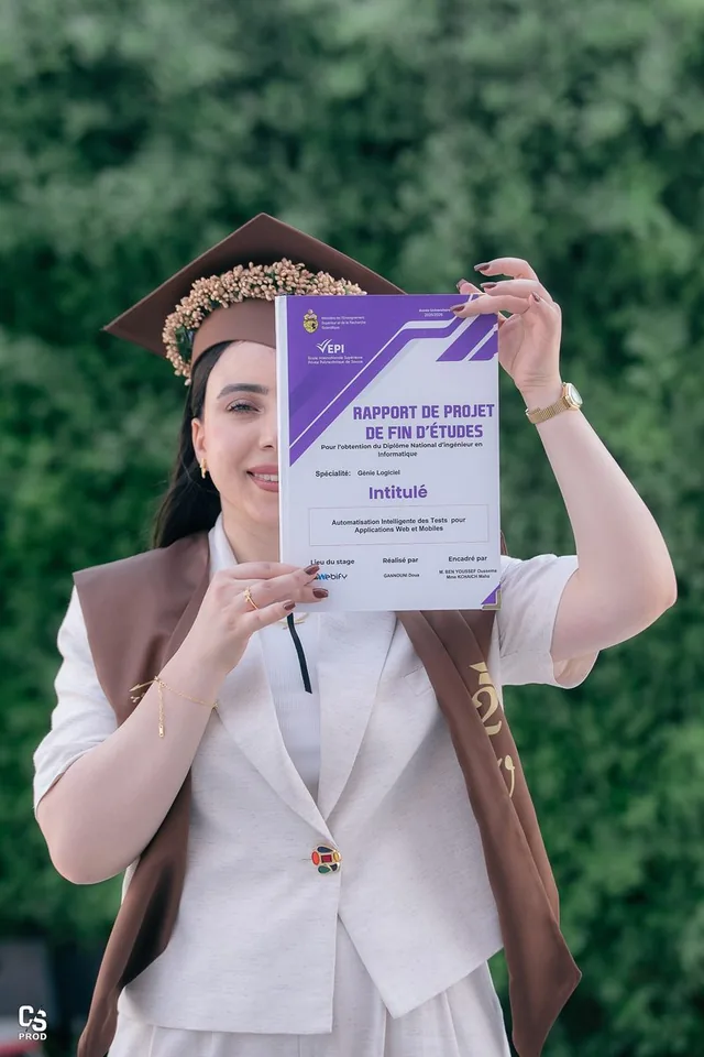Doua Gannouni le jour de sa remise de diplôme